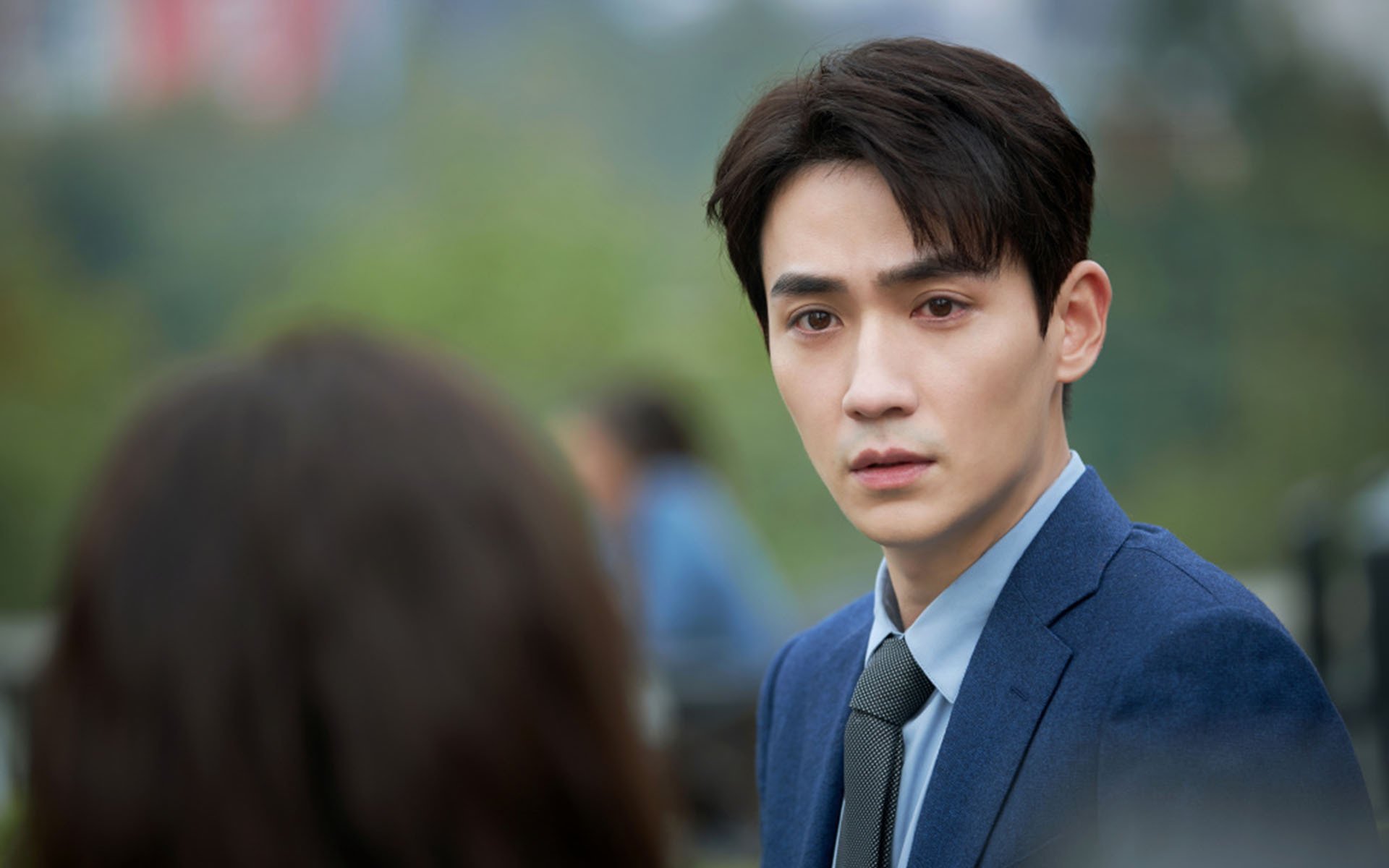 新闻中心通报体育赞助商变更信息及协议内容，体育活动赞助商