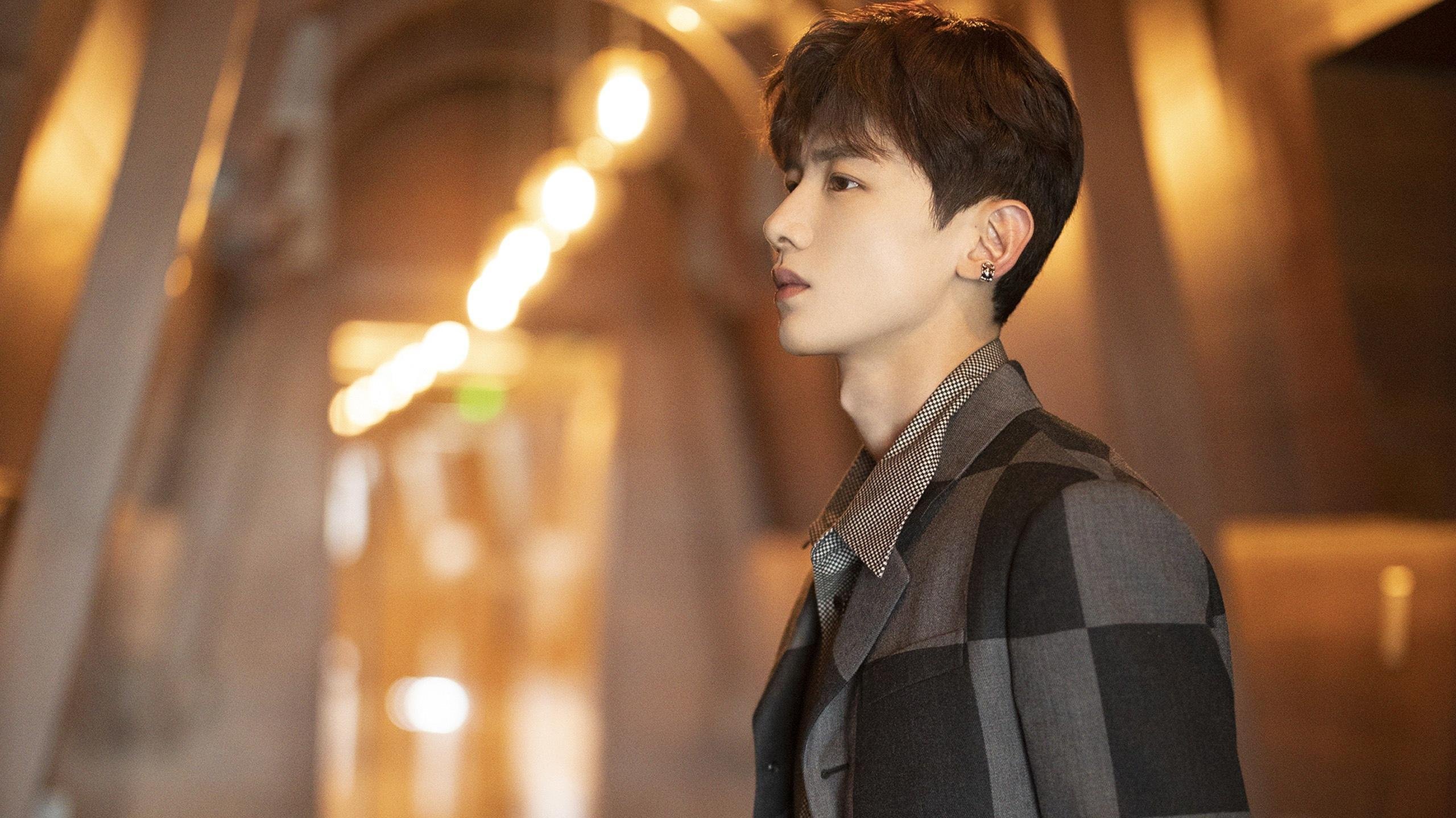 乐鱼官方登录入口-曼联士气高涨，主场大胜让冠军争夺更加激烈