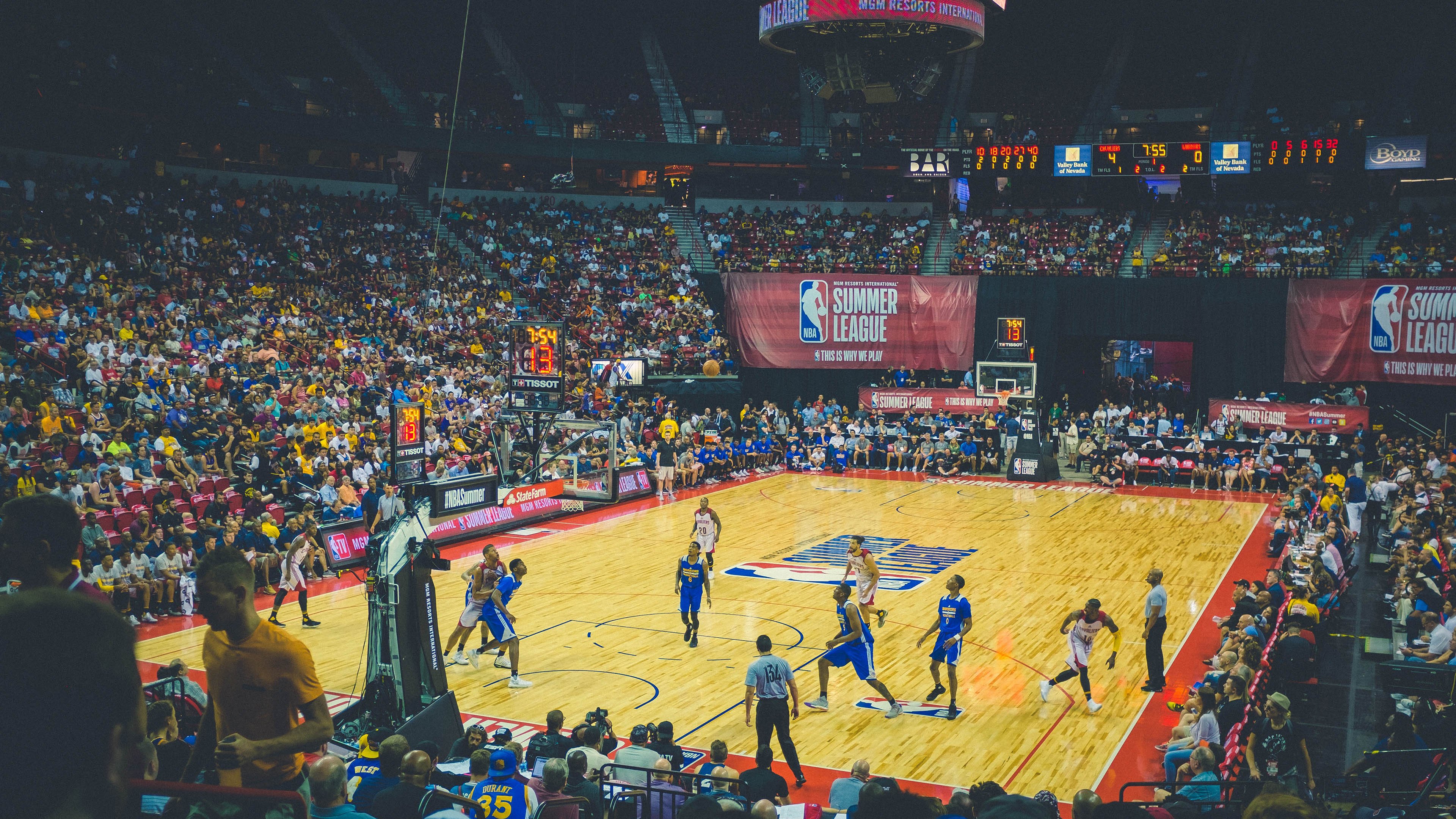 leyu乐鱼-全民焰火跑：彩光点亮运动夜